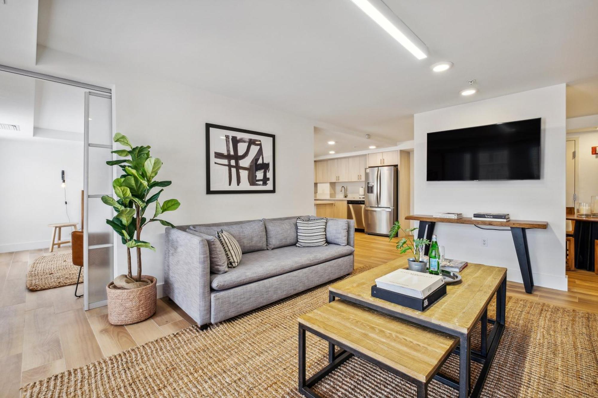 Stylish Modern Apartments At Gables Grand Plaza In Miami Exterior photo